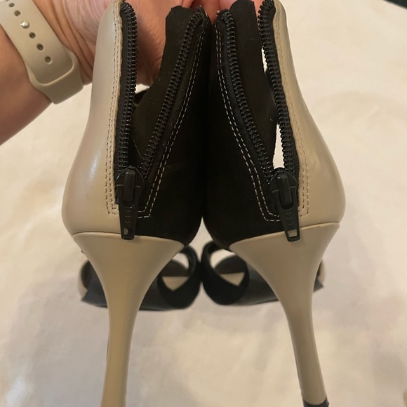 Nine West Twist Peep Toe Pump - Picture 4 of 9